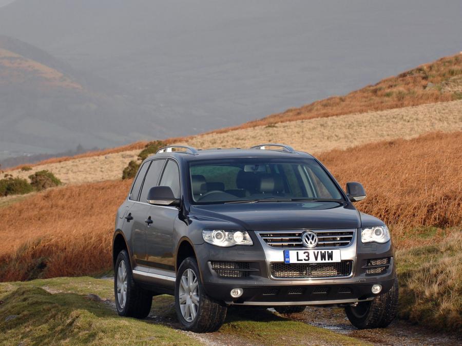  Volkswagen Touareg V6 TDi 2007 года  (UK) (фото 7 из 12)